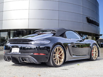 Porsche 718 Spyder  2021 à Vancouver, Colombie-Britannique