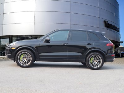 2017 Porsche Cayenne in Vancouver, British Columbia