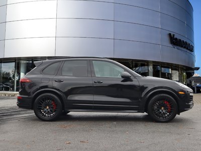 2017 Porsche Cayenne in Vancouver, British Columbia