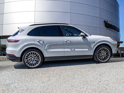 Porsche Cayenne  2020 à Vancouver, Colombie-Britannique