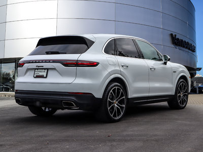Porsche Cayenne  2022 à Vancouver, Colombie-Britannique