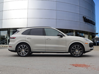 2022 Porsche Cayenne in Vancouver, British Columbia