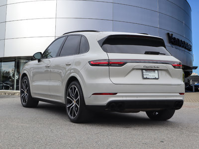 2022 Porsche Cayenne in Vancouver, British Columbia