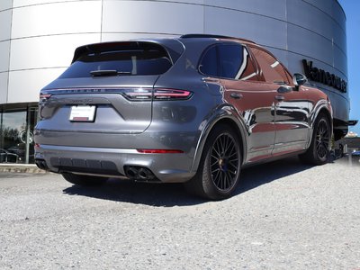 Porsche Cayenne  2022 à Vancouver, Colombie-Britannique