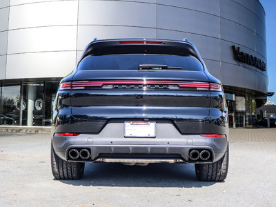 2024 Porsche Cayenne in Vancouver, British Columbia