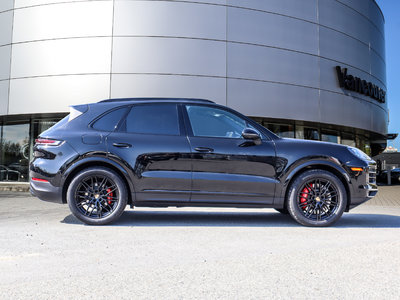 2024 Porsche Cayenne in Vancouver, British Columbia