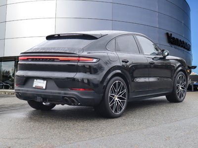 Porsche Cayenne  2024 à Vancouver, Colombie-Britannique