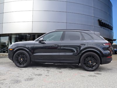 Porsche Cayenne  2024 à Vancouver, Colombie-Britannique