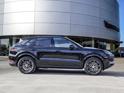 Porsche Cayenne  2025 à Vancouver, Colombie-Britannique