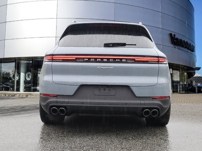 Porsche Cayenne  2025 à Vancouver, Colombie-Britannique