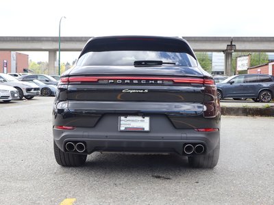 Porsche Cayenne  2025 à Vancouver, Colombie-Britannique