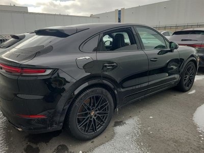 2025 Porsche Cayenne in Vancouver, British Columbia