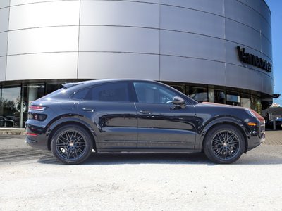 2025 Porsche Cayenne in Vancouver, British Columbia
