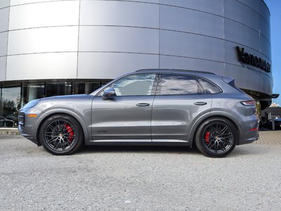 2025 Porsche Cayenne in Vancouver, British Columbia