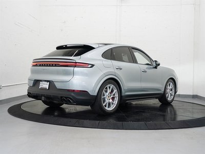 Porsche Cayenne  2025 à Vancouver, Colombie-Britannique