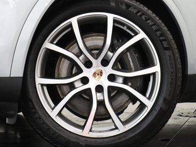 2026 Porsche Cayenne in Vancouver, British Columbia
