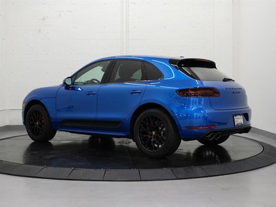 Porsche Macan  2018 à Vancouver, Colombie-Britannique