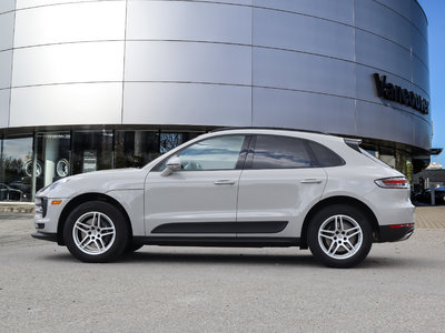 Porsche Macan  2021 à Vancouver, Colombie-Britannique