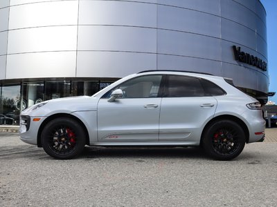 2021 Porsche Macan in Vancouver, British Columbia