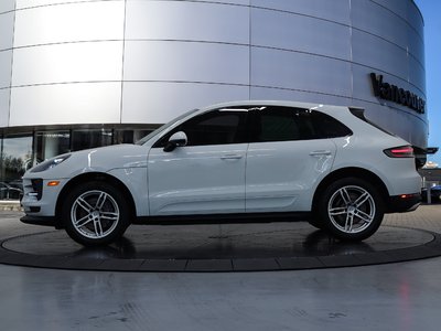 Porsche Macan  2021 à Vancouver, Colombie-Britannique