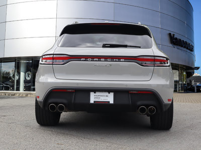Porsche Macan  2022 à Vancouver, Colombie-Britannique