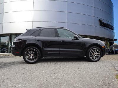 Porsche Macan  2022 à Vancouver, Colombie-Britannique