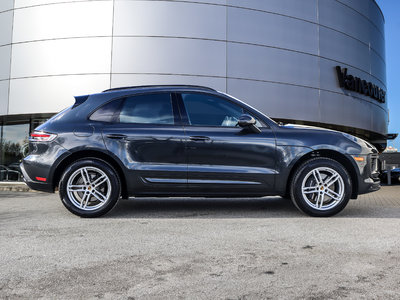 Porsche Macan  2023 à Vancouver, Colombie-Britannique