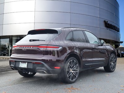 Porsche Macan  2023 à Vancouver, Colombie-Britannique