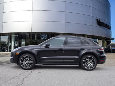 Porsche Macan  2023 à Vancouver, Colombie-Britannique