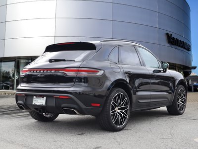 Porsche Macan  2023 à Vancouver, Colombie-Britannique