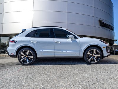 2023 Porsche Macan in Vancouver, British Columbia