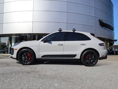 2023 Porsche Macan in Vancouver, British Columbia