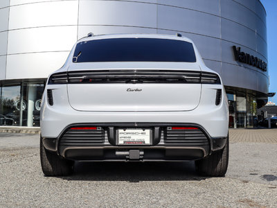 Porsche Macan  2024 à Vancouver, Colombie-Britannique