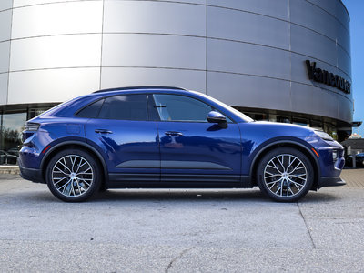 2024 Porsche Macan in Vancouver, British Columbia