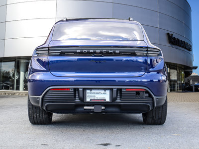 2024 Porsche Macan in Vancouver, British Columbia