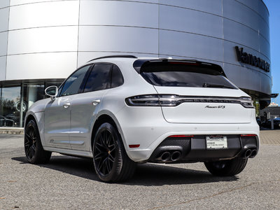 2024 Porsche Macan in Richmond, British Columbia