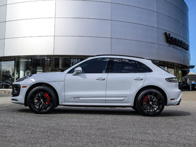 2024 Porsche Macan in Richmond, British Columbia