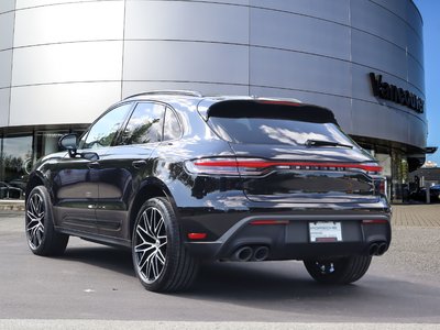 Porsche Macan  2024 à Vancouver, Colombie-Britannique