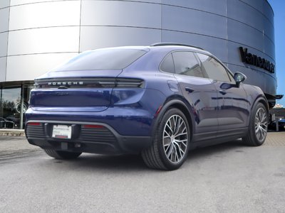 2024 Porsche Macan in Vancouver, British Columbia