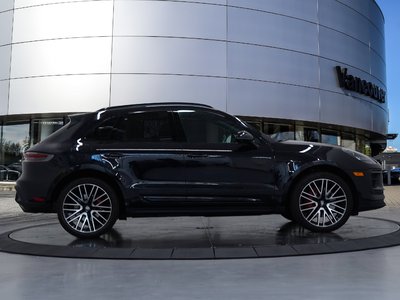 Porsche Macan  2024 à Vancouver, Colombie-Britannique