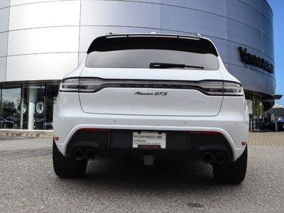 Porsche Macan  2024 à Vancouver, Colombie-Britannique