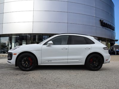 Porsche Macan  2024 à Vancouver, Colombie-Britannique