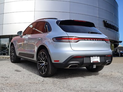 Porsche Macan  2024 à Vancouver, Colombie-Britannique