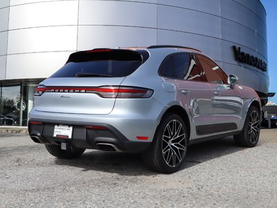 Porsche Macan  2024 à Vancouver, Colombie-Britannique