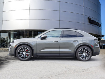 Porsche Macan  2025 à Vancouver, Colombie-Britannique