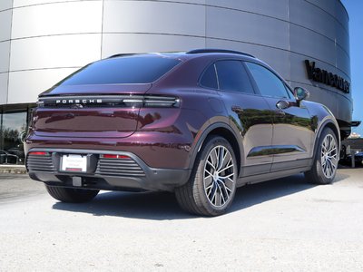 Porsche Macan  2025 à Vancouver, Colombie-Britannique
