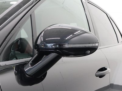2026 Porsche Macan in Vancouver, British Columbia