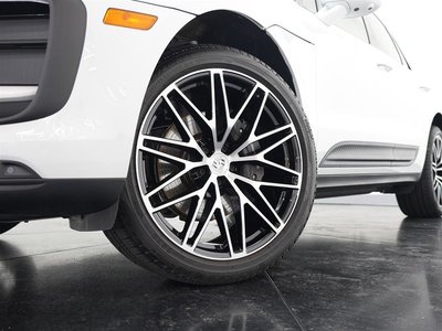 2026 Porsche Macan in Vancouver, British Columbia