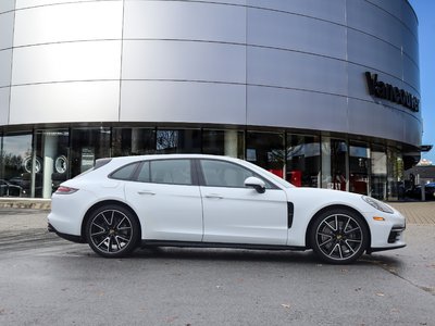 Porsche Panamera  2018 à Vancouver, Colombie-Britannique