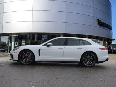 Porsche Panamera  2018 à Vancouver, Colombie-Britannique